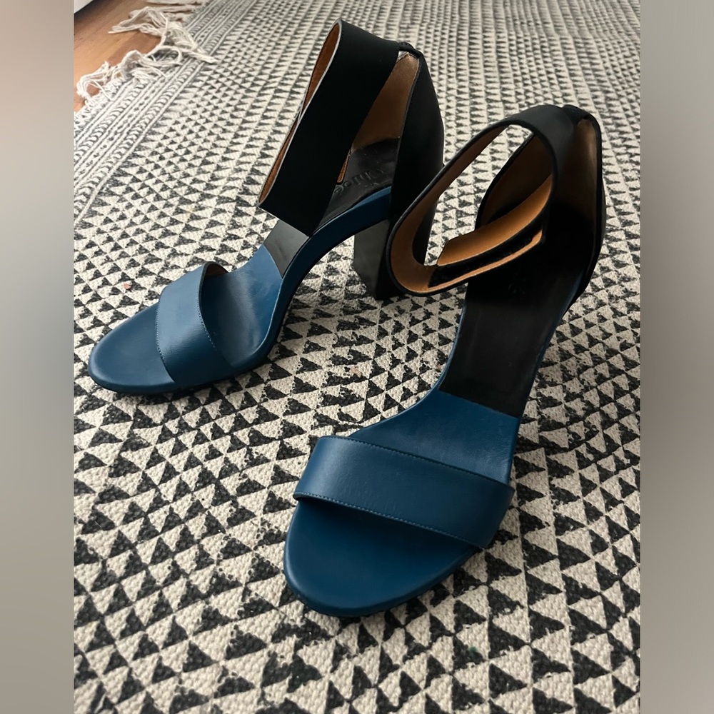 Chloé blue/black leather heels 37 1/2